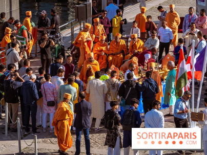 Défilé flottant sur la Seine : le Jal Yatra à Paris, les photos