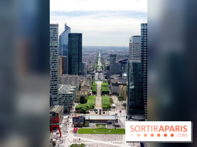 Réouverture du toit de la Grande Arche de La Défense