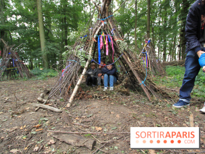 Construction de cabanes au Villages Nature
