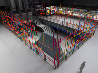 Color Cage, une installation éphémère dans le hall du Centre Pompidou