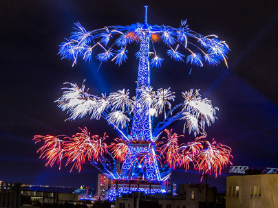 Photos du feu d'artifice du 14 juillet de Paris 2020