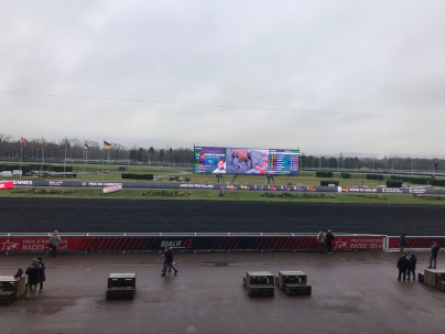 Un dimanche exceptionnel au bord des pistes hippiques ! 