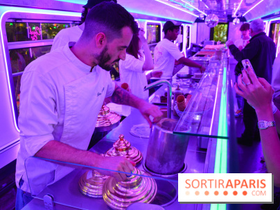Un bar à glaces et un dessert dans un train de la Félicita