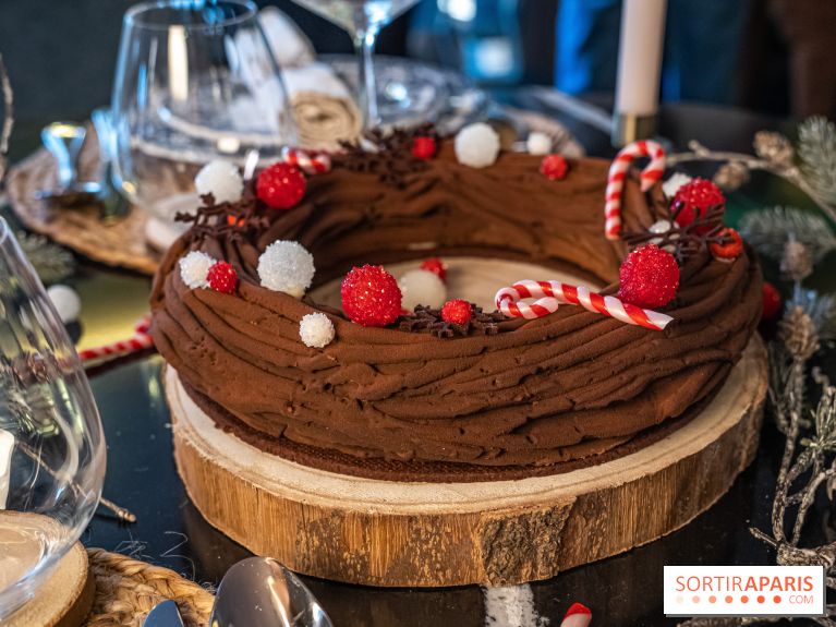 Les Bûches de Noël de Nina Metayer 2022 - bûche couronne chocolat