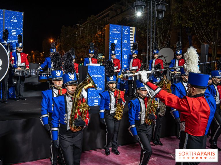 Illuminations nations des Champs-Élysées 2022, inauguration avec Tahar Rahim