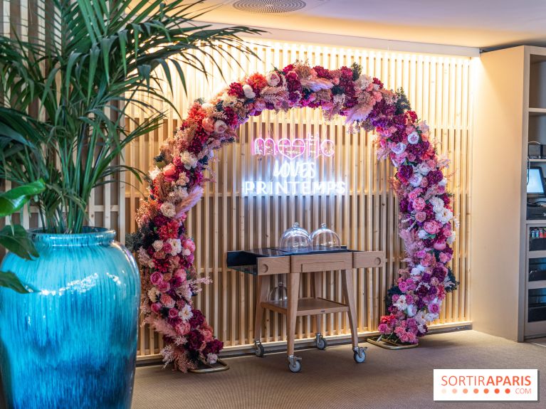 Bleu Coupole devient Rose Coupole pour la période Saint-Valentin -  A7C2482