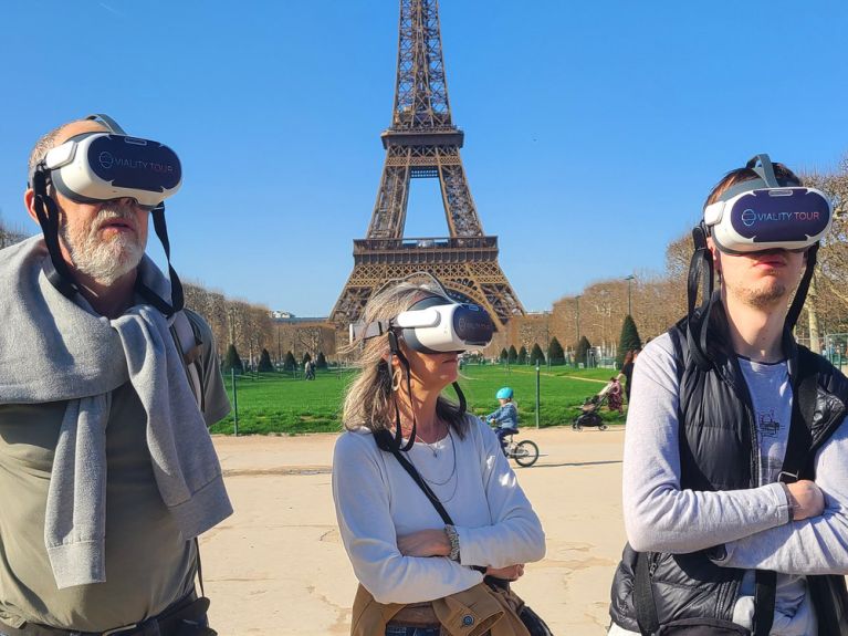 Visitez la Tour Eiffel de 1889 en VR  - article photo 2