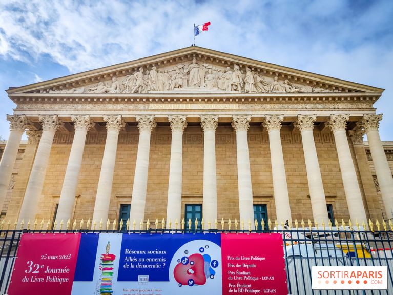 Exposition à l'Assemblée nationale : Alexandre Benjamin Navet décore la cour du Palais Bourbon