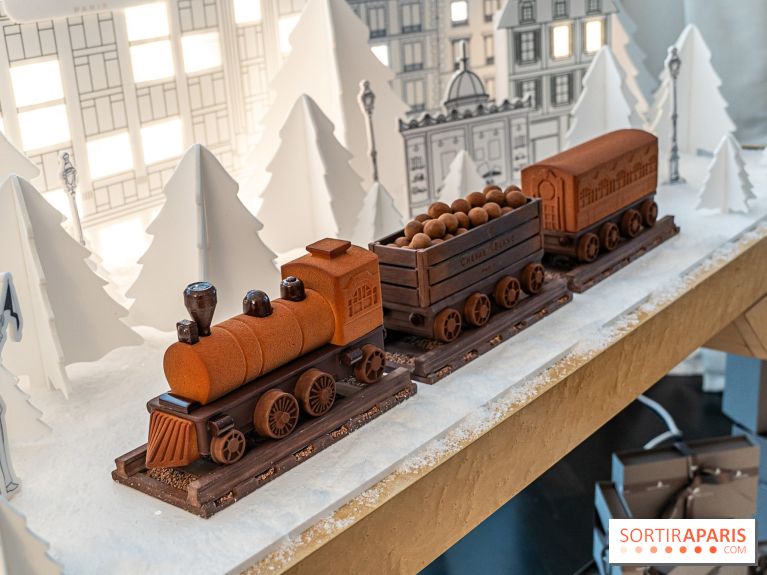 La bûche petit train de Noël du Cheval Blanc 2023 et galette des rois 2024 - A7C0718