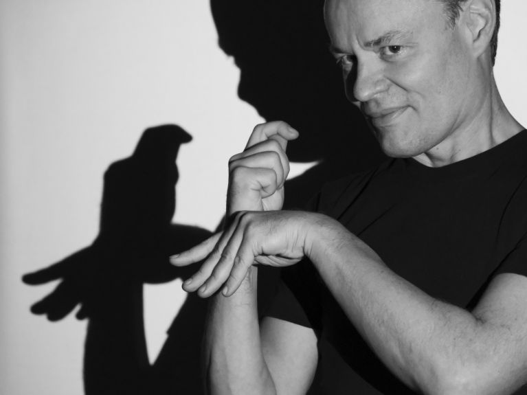 Un spectacle d'ombres au Printemps Femme  - DSCF9346 NB 1