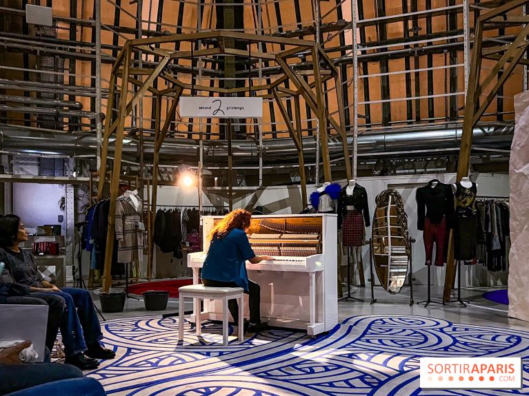 Spectacle d'ombres au Printemps Haussmann - IMG 4360 jpg