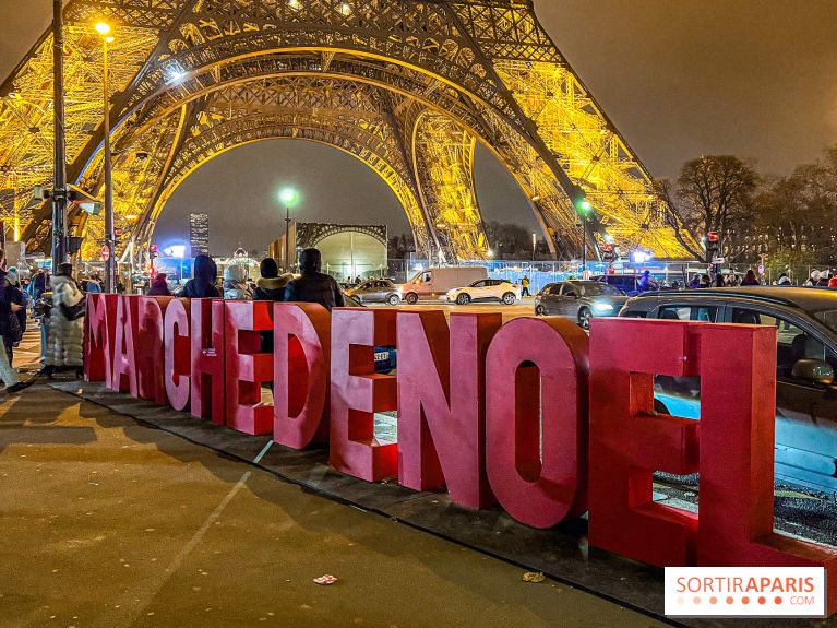Marché de Noël 2023 au pied de la tour Eiffel - Quai Jacques Chirac