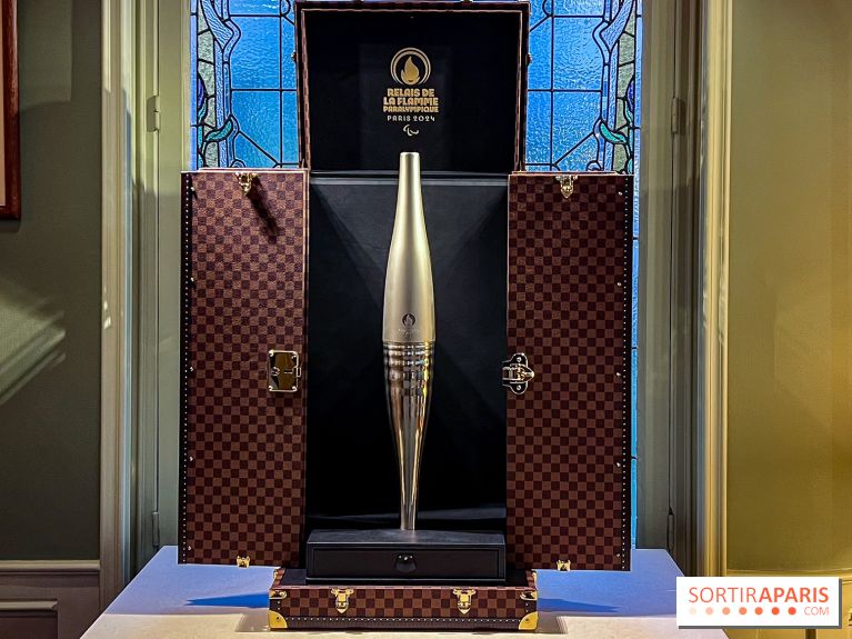 Malles Médailles et Torches des Jeux Olympiques de Paris 2024 griffées Louis Vuitton - image00013