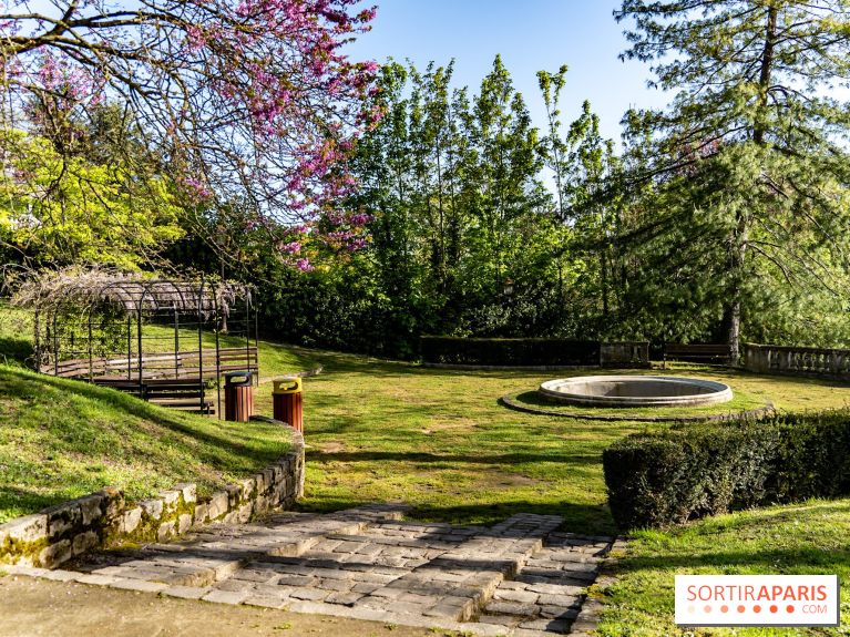 Parc du Dr Fauvel à Villennes sur Seine, grotte et cascades