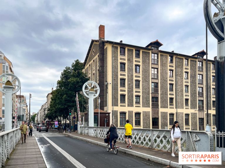 Pont levant rue de Crimée