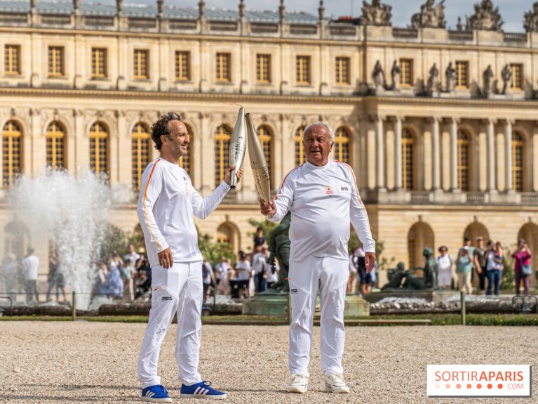 JO Paris 2024 : Les porteurs et relais de la flamme à Versailles