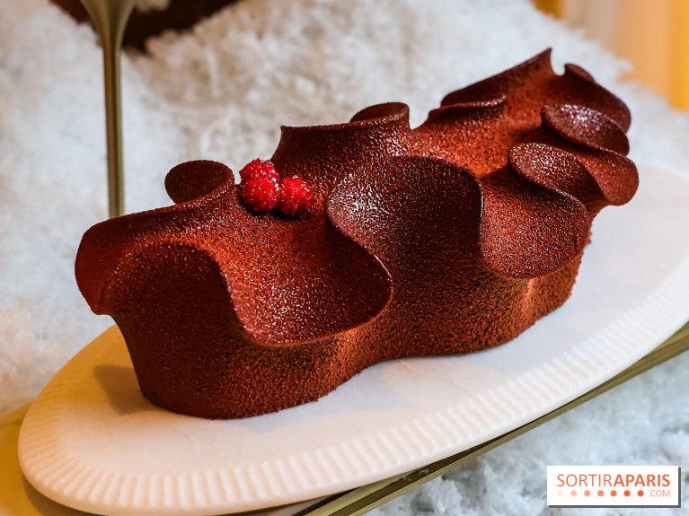 La Bûche de Noël du George V 2024 par Michaël Bartocceti - 0D6A8503