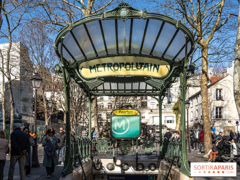 Station Abbesses - métro parisien - A7C02726