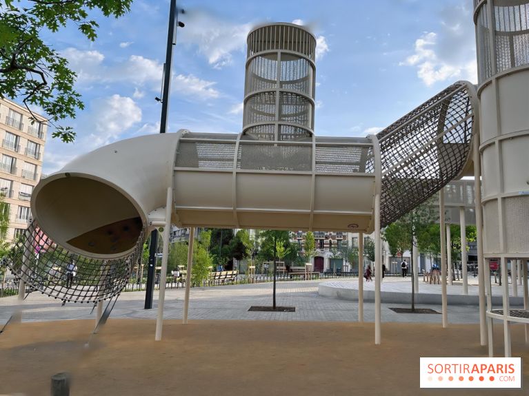 Aire de jeux place Jean Jaurès - 1F1ABD82 15FB 4A0A B8AE BFB68FBD6D41