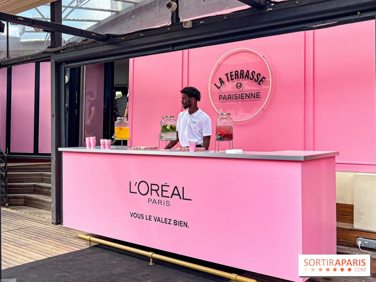 La Terrasse Parisienne : le pop up gratuit et expérientiel du géant de la beauté sur une péniche