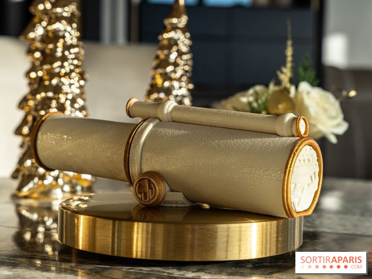 Bûche de Noël du Jules Verne : Voyage Extraordinaire