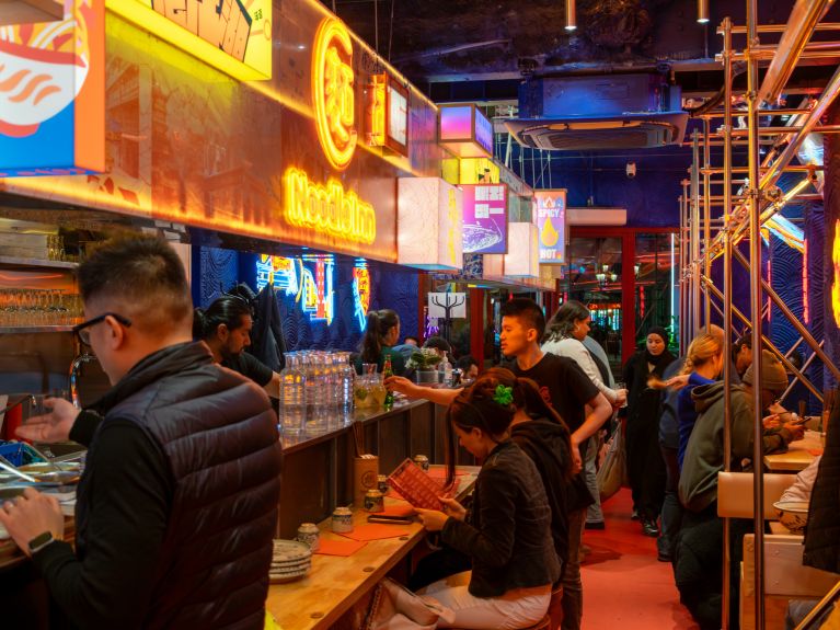 Noodle Inn Paris : street food chinoise du Sichuan au cœur d'Opéra