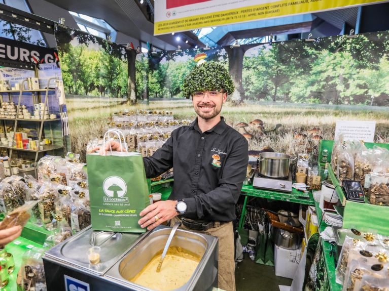 En Novembre La saison hivernale arrive à l’Hippodrome Paris-Vincennes  - 20240211164453BV1 6392