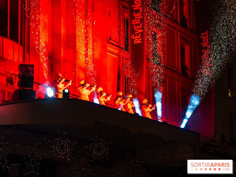 Inauguration des vitrines de Noël du BHV Marais à Paris 2025 avec Vincent Niclo et Vitaa - photos - A7C01314