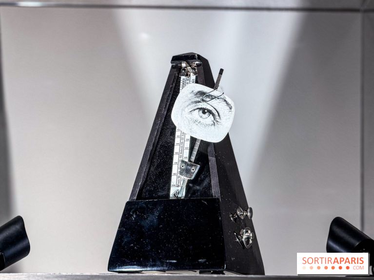 Saint Laurent Rive Droite : une exposition gratuite dédiée à Man Ray, dans la boutique emblématique