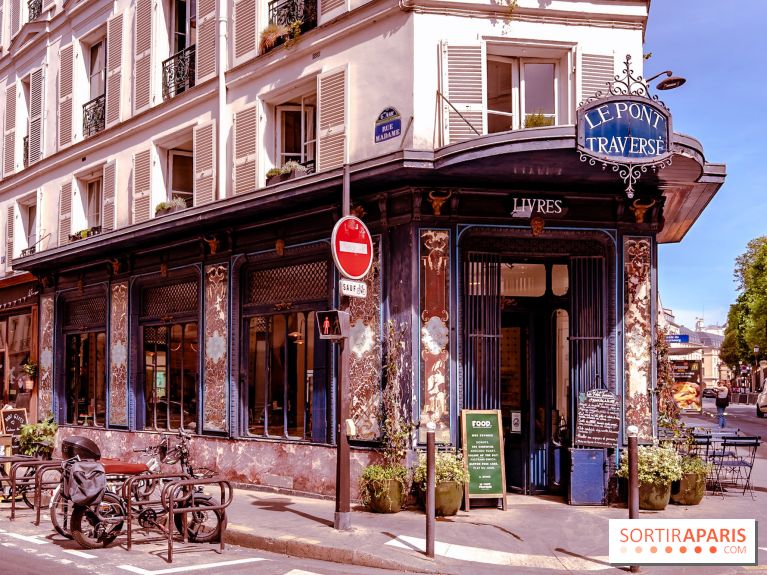 Le Pont Traversé, le coffee shop L'exposition en plein air de Yann Arthus Bertrand a été saccagée par les supporters ce mercredi soir, l'artiste a lancé un appel à l'aide 👉https://sortiraparis.com/r/ajypUfeNgluten se réinvente - façade classée