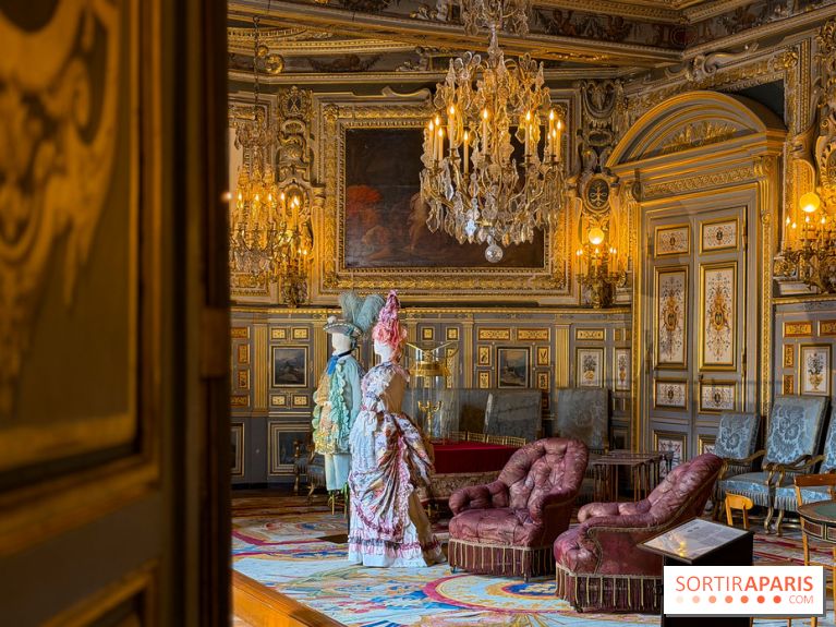 Une exposition de costumes conçus par Christian Lacroix au château de Fontainebleau