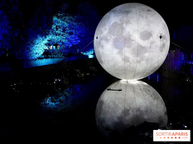 Parc de l'Étrange 2026 : Lune lumineuse sur l’étang nocturne