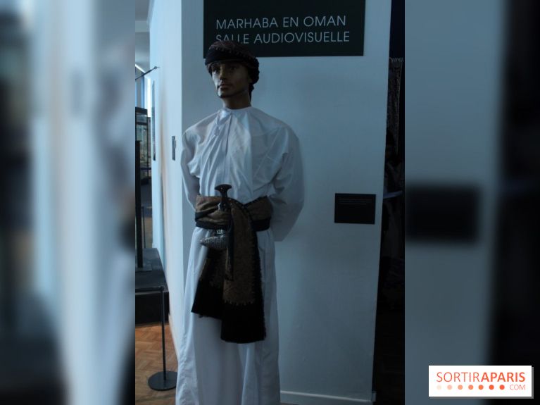 exposition Oman et la Mer - détail : habit traditionnel
