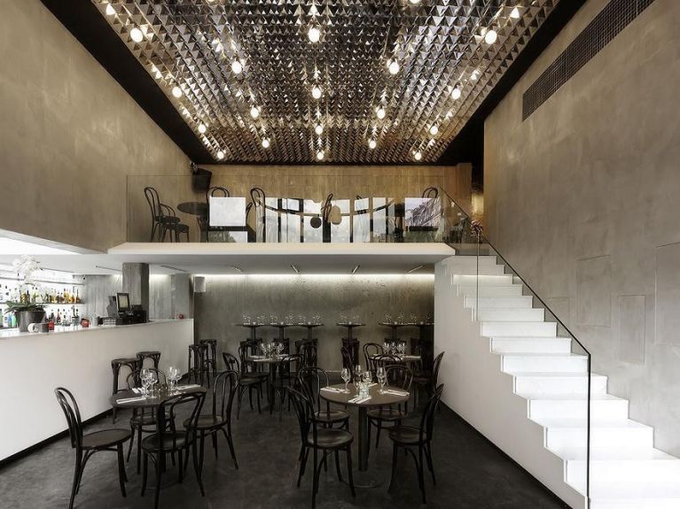 Restaurant First Avenue