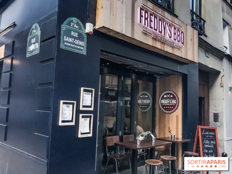 Freddy’s BBQ, le restaurant de viandes fumées à l’américaine