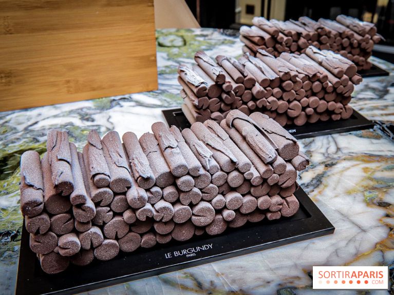 La Bûche de Noël 2019 et galette des rois 2020 du Burgundy Paris by Pascal Hainigue 