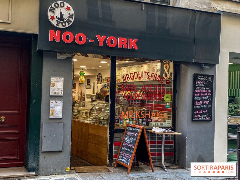 Noo York Hot Dog Bagel