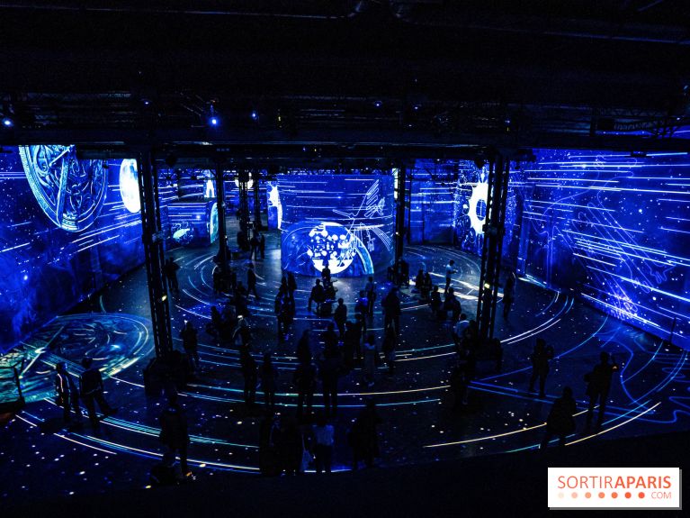 Photos : Destination Cosmos à l'Atelier des Lumières