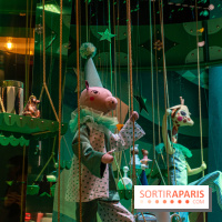 Vitrines de Noël du Printemps 2022, l’inauguration avec Naomie Campbell et Isabelle Huppert