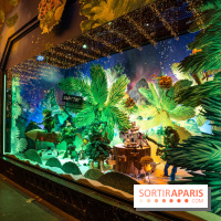 Les vitrines et sapin de Noël des Galeries Lafayette 2022
