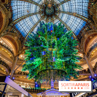 Les vitrines et sapin de Noël des Galeries Lafayette 2022