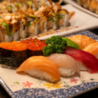Wrap'n Roll Sushi : le restaurant japonais de rolls généreux et insolites