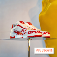 Yayoi Kusama chez Louis Vuitton sur les Champs-Elysées - photos 