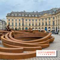 Les installations de Bernar Venet Place Vendôme