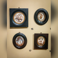 Des cheveux et des poils, l'exposition poilante du musée des Arts décoratifs - nos photos