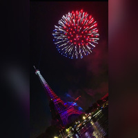 Un dîner face à la Tour Eiffel pour le feu d'artifice du 14 juillet - 2963FABE 5F55 4311 9E0D 3EF57C1396ED 2