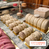 Ladurée - Bûches de Noël 2023 macarons