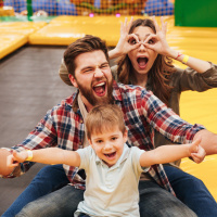 Dimanche plaisirs : rendez-vous à l'Hippodrome Paris-Vincennes  - shutterstock 1023138133