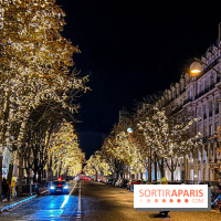 Les illuminations de Noël 2023 de l'Avenue Montaigne - cérémonie et décors féériques