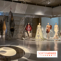 L’exposition retrospective de la créatrice de mode Iris Van Herpen au Musée des Arts Décoratifs